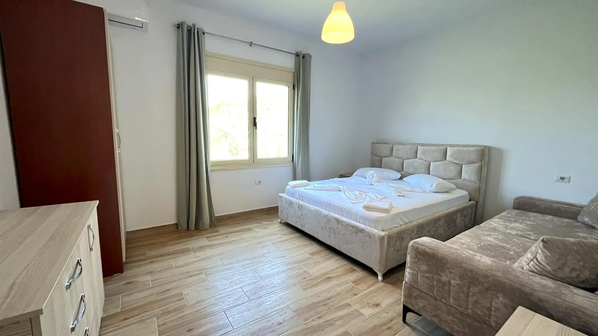 Vila 4 Stinet Vlore